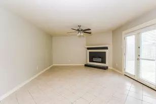 8310 Woodland Willows Dr, Houston, TX 77083 - Photo 5