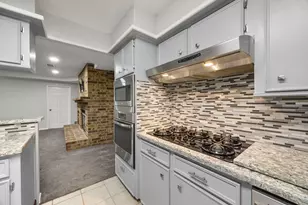 915 Sycamore Rd, Richmond, TX 77469 - Photo 11