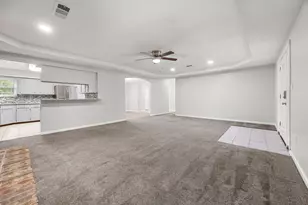 915 Sycamore Rd, Richmond, TX 77469 - Photo 13