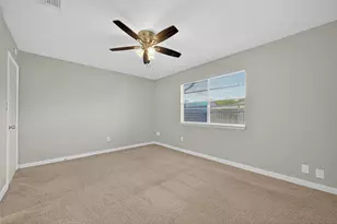 10402 Gulfstream Ln, Sugar Land, TX 77498 - Photo 23