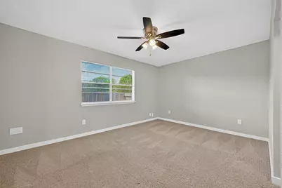 10402 Gulfstream Lane, Sugar Land, TX 77498 - Photo 23