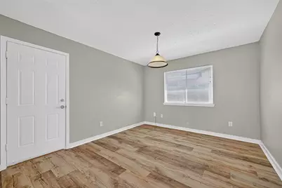 10402 Gulfstream Lane, Sugar Land, TX 77498 - Photo 13