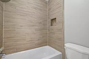 10402 Gulfstream Ln, Sugar Land, TX 77498 - Photo 33