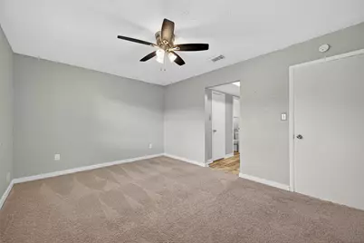 10402 Gulfstream Lane, Sugar Land, TX 77498 - Photo 21