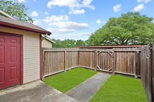 1907 Country Village Blvd, Humble, TX 77338 - Photo 19