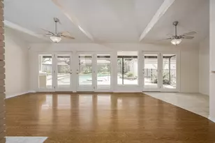 10631 Del Monte Dr, Houston, TX 77042 - Photo 5