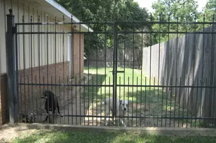 105 Lakeway Dr, Crockett, TX 75835 - Photo 3