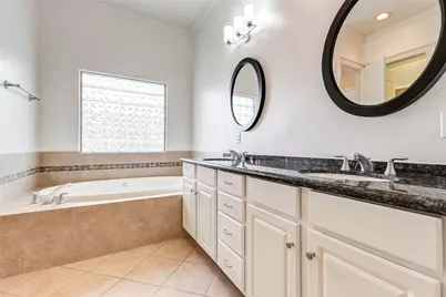 6873 Staffordshire Boulevard, Houston, TX 77030 - Photo 35