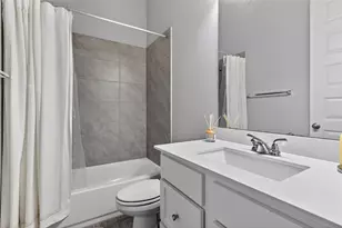 3214 Dovetail Hollow Ln, Houston, TX 77365 - Photo 5