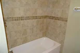 7247 Barton Oaks Dr, Houston, TX 77095 - Photo 15