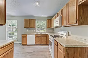 7750 Springville Dr, Houston, TX 77095 - Photo 5