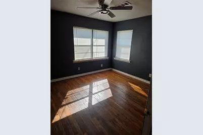 872 Lovers Lane, Houston, TX 77091 - Photo 5