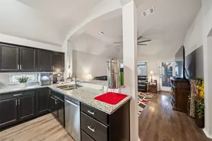 166 Doe Run Dr, Huntsville, TX 77320 - Photo 7