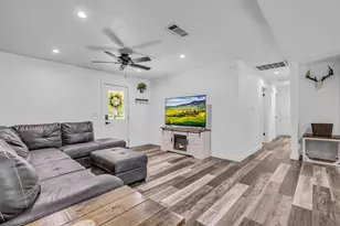 7476 S Fork Dr, Conroe, TX 77303 - Photo 5