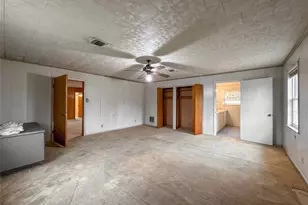 1045 12th St, Dickinson, TX 77539 - Photo 11