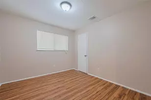 15827 Beechnut St, Houston, TX 77083 - Photo 13