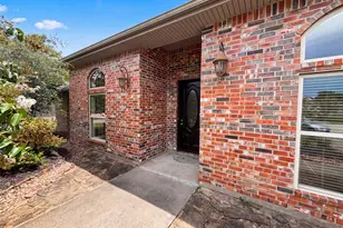 7945 Laurelwood St, Beaumont, TX 77707 - Photo 23
