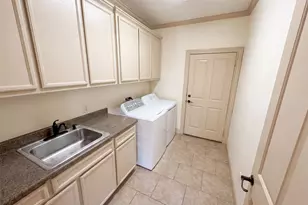 7945 Laurelwood St, Beaumont, TX 77707 - Photo 19