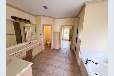 7945 Laurelwood Street, Beaumont, TX 77707 - Photo 15