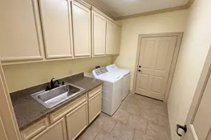 7945 Laurelwood St, Beaumont, TX 77707 - Photo 19