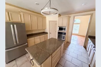 7945 Laurelwood Street, Beaumont, TX 77707 - Photo 11