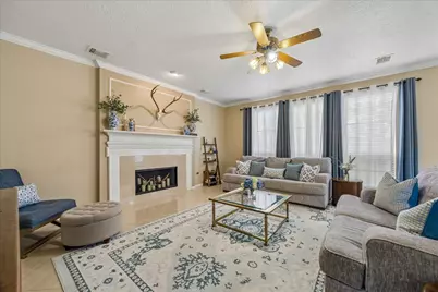 806 Amber Bough Court, Houston, TX 77062 - Photo 11