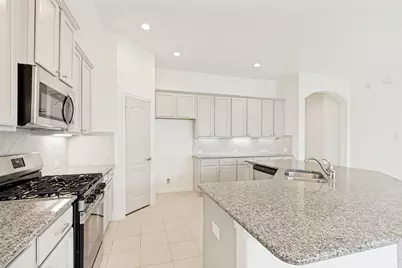 10234 Humphreys Green Drive, Rosharon, TX 77583 - Photo 9