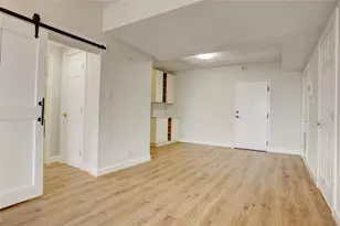 1400 Hermann Dr, Houston, TX 77004 - Photo 7