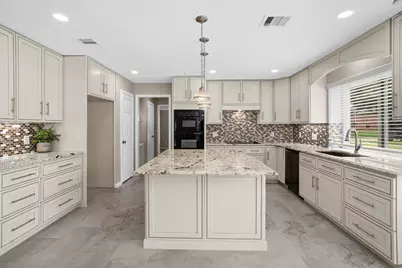 75 Stalybridge Street, Sugar Land, TX 77479 - Photo 17