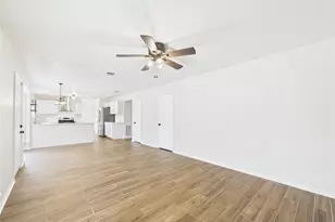 15022 Waybridge Dr, Houston, TX 77062 - Photo 25