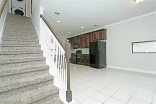 990 Grenshaw St, Houston, TX 77088 - Photo 3