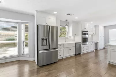 512 Chalmette Street, League City, TX 77573 - Photo 13