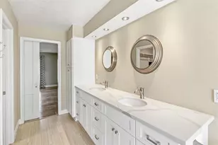 512 Chalmette St, League City, TX 77573 - Photo 31