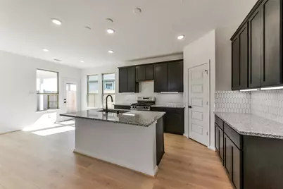 4221 Red Cedar Ring Lane, Pinehurst, TX 77362 - Photo 9