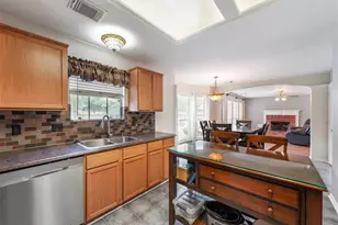 25719 Bearborough Dr, Spring, TX 77386 - Photo 7