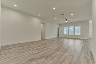 14343 Red Ldg Trl, Conroe, TX 77384 - Photo 9