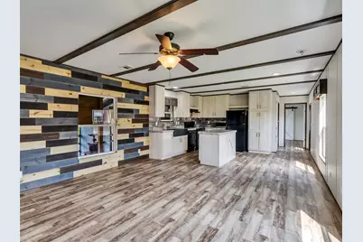 8802 Los Robles Avenue, Alvin, TX 77511 - Photo 23