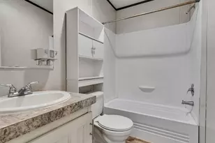8802 Los Robles Ave, Alvin, TX 77511 - Photo 19