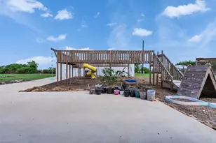 8802 Los Robles Ave, Alvin, TX 77511 - Photo 13