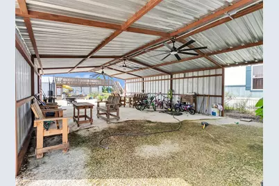 8802 Los Robles Avenue, Alvin, TX 77511 - Photo 5