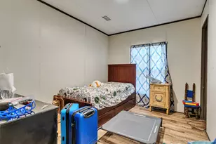 8802 Los Robles Ave, Alvin, TX 77511 - Photo 27