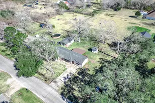 3311 County Rd 890, Alvin, TX 77511 - Photo 31