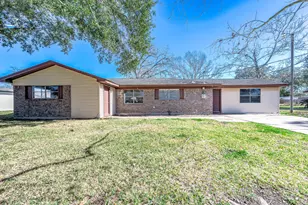 3311 County Rd 890, Alvin, TX 77511 - Photo 3
