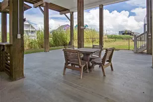 1977 Royalville Ct, Crystal Beach, TX 77650 - Photo 43