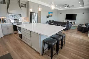 1977 Royalville Ct, Crystal Beach, TX 77650 - Photo 11