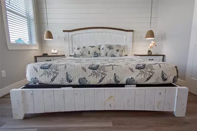 1977 Royalville Court, Crystal Beach, TX 77650 - Photo 33