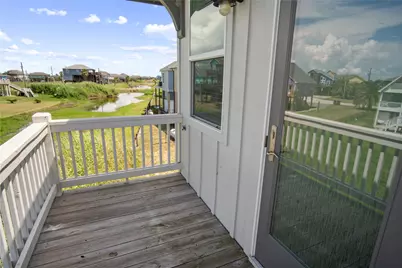 1977 Royalville Court, Crystal Beach, TX 77650 - Photo 43