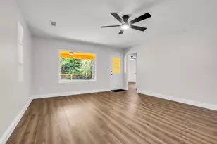 5945 Sinclair Dr, Montgomery, TX 77316 - Photo 5