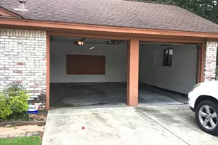 9307 Val Verde St, Houston, TX 77063 - Photo 13