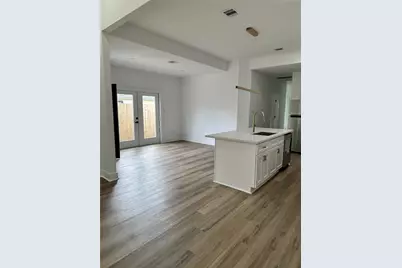 8218 Locksley Road #A/B, Houston, TX 77078 - Photo 3